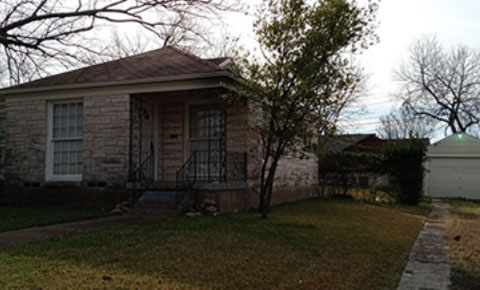 3 BEDROOMS&nbsp; |&nbsp; 2 FULL BATHS&nbsp; |&nbsp; 1,721 SQ FT&nbsp; |&nbsp; .27 ACRE HEATING: GAS HEATING: GAS AMENETIES / APPLIANCES: Dishwasher, Stove / Oven Hardwood Flo