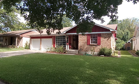 3 BEDROOMS&nbsp; |&nbsp; 2 FULL BATHS&nbsp; |&nbsp; 1,721 SQ FT&nbsp; |&nbsp; .27 ACRE HEATING: GAS HEATING: GAS AMENETIES / APPLIANCES: Dishwasher, Stove / Oven Hardwood Flo